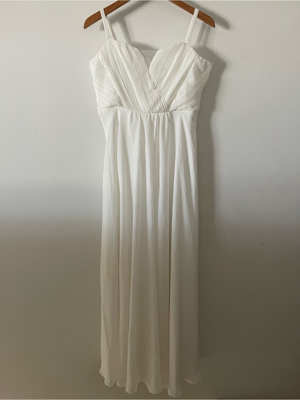 White Pleated Sweetheart Maxi Dress Sz XL
